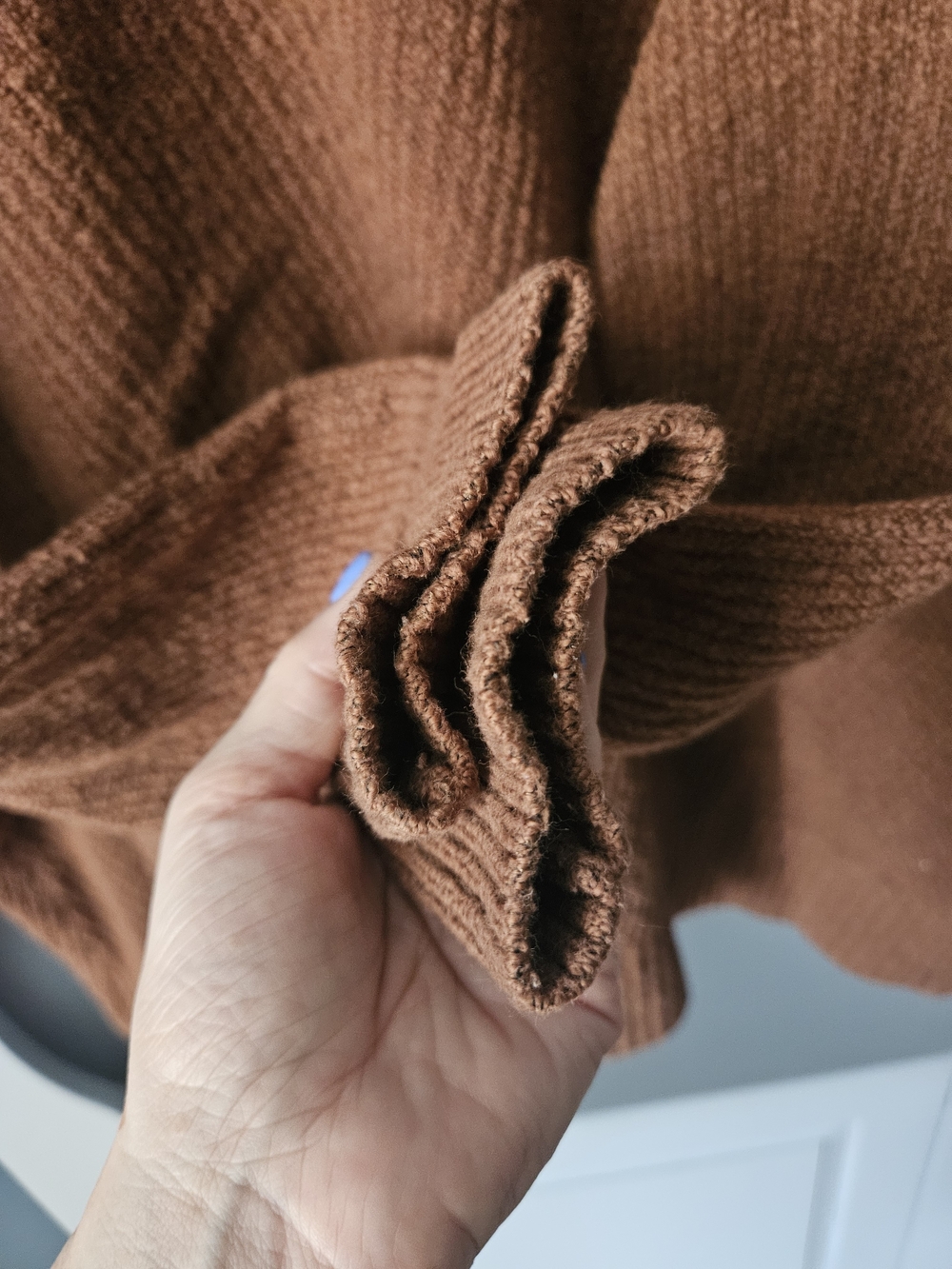 ruby moon Rust-Brown V-Neck Knit Sweater, Size 1X - Picture 4 of 5